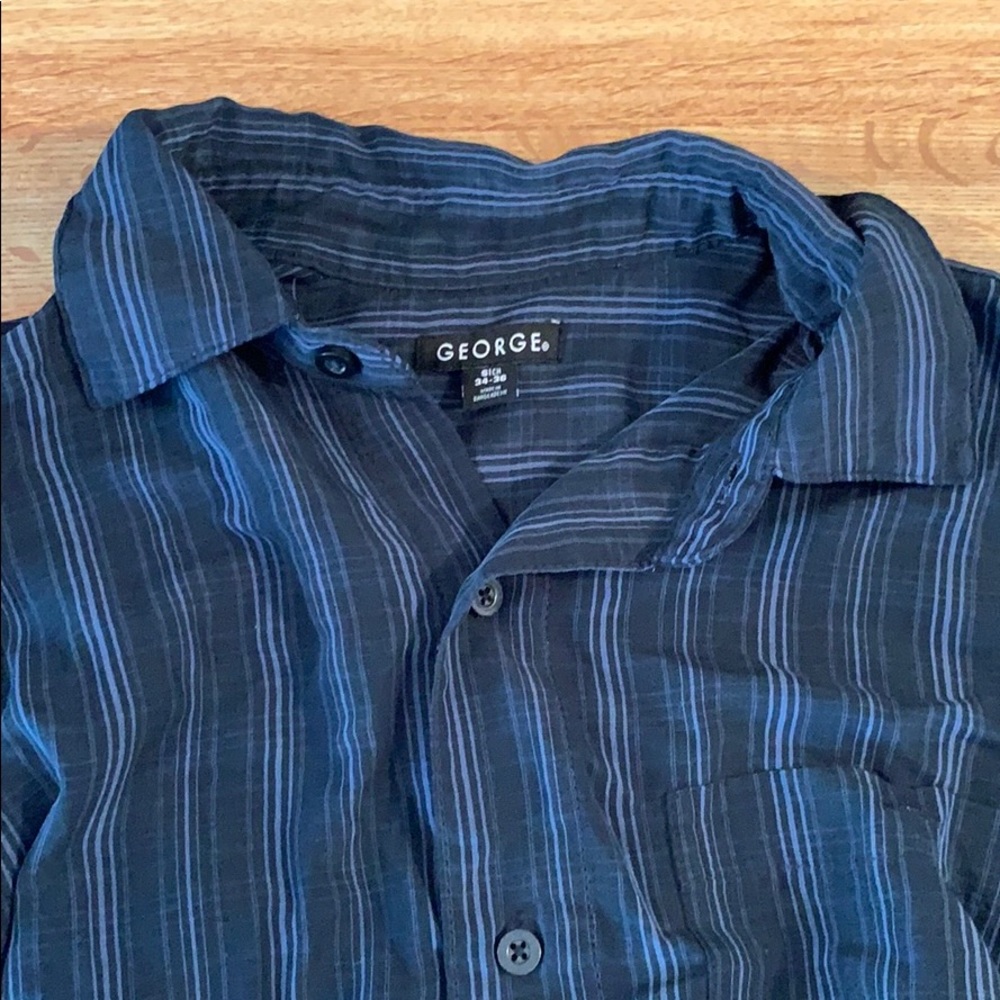 Short-Sleeved Dress Shirt